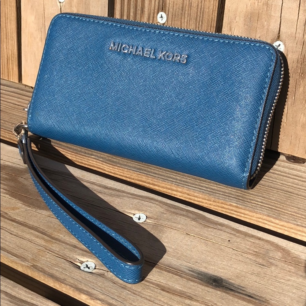Michael Kors wallet NWOT